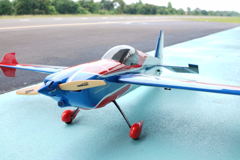 JTL:56674:Pilot-RC-Slick-60-3
