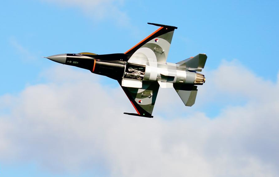 JTL:60992:QQ_F16_RoyalNL_Demo