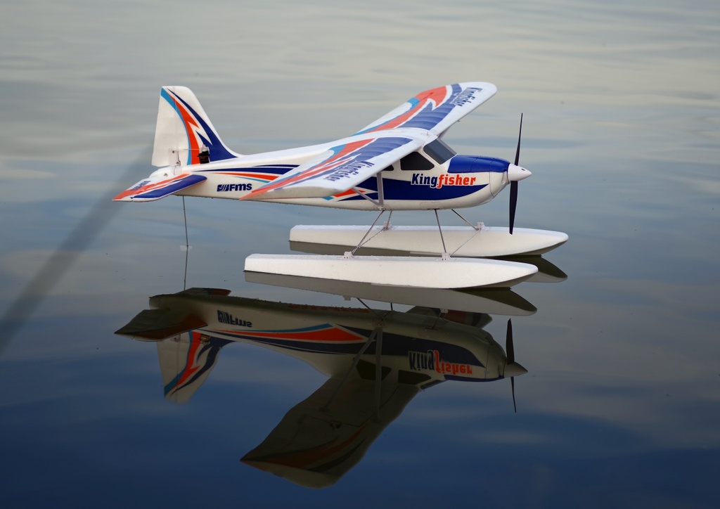 FMS Kingfisher Trainer PNP incl. Schwimmer & Skis - 140 cm
