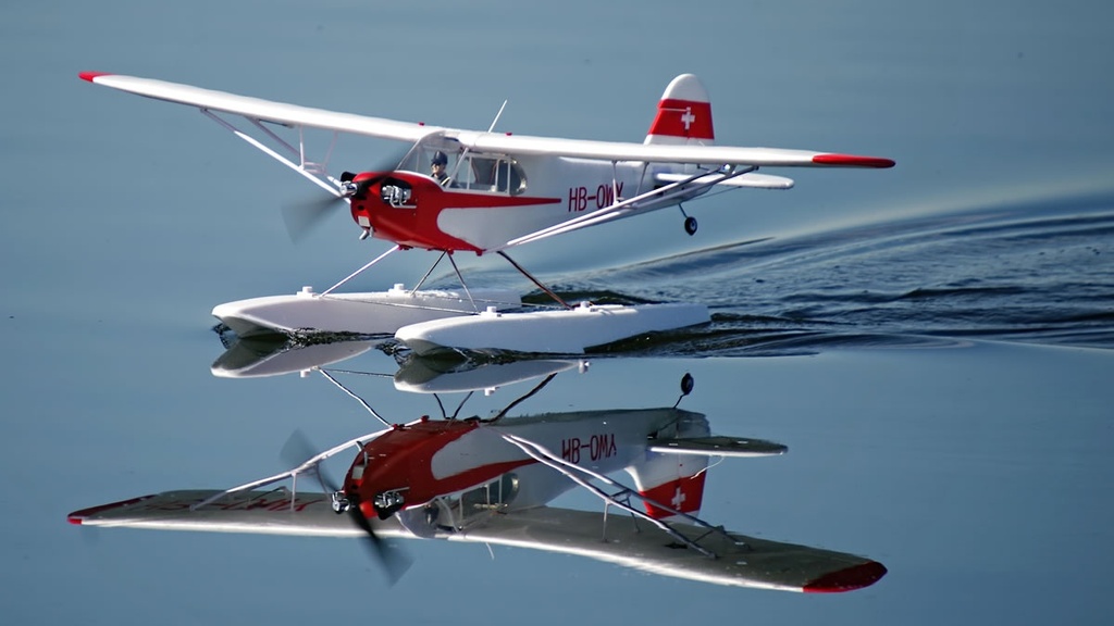 FMS Piper J3 Cub V4 PNP incl. Schwimmer - 140 cm