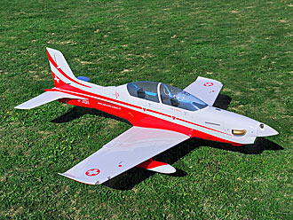 Pilatus PC-21 2,1 m – Rot/Weiß + Einziehfahrwerk – V2