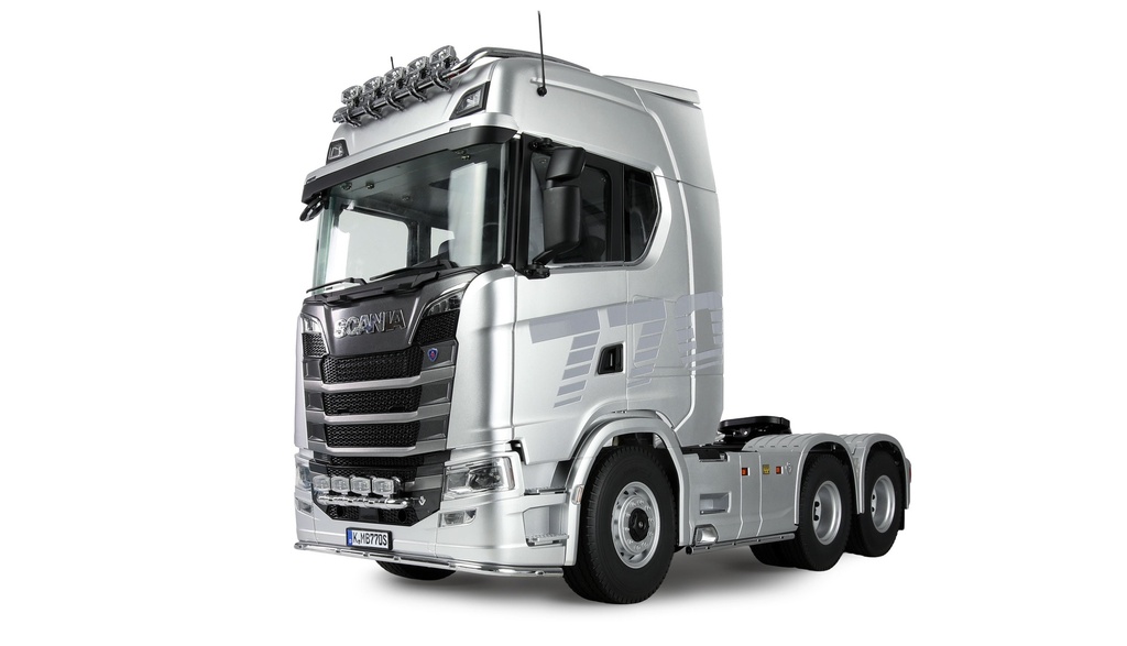 Scania 770 S Zugmaschine 6x6 1:14 RTR silber