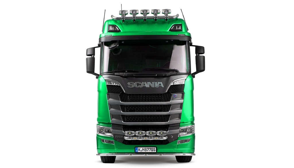Scania 770 S Zugmaschine 6x6 1:14 RTR grün