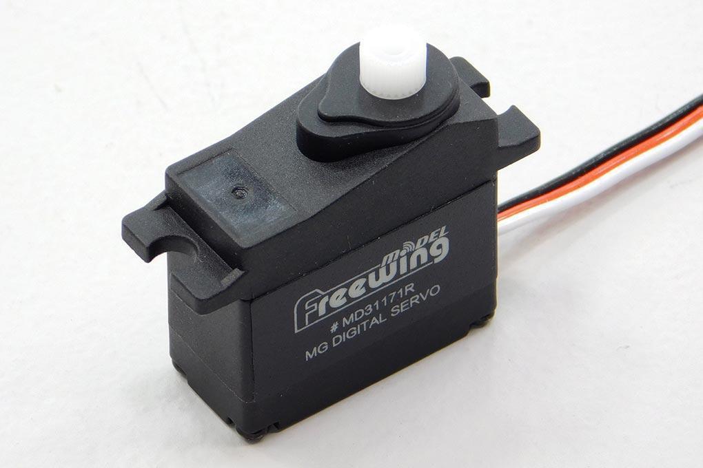 Freewing 17g Digital Reverse Servo with 550mm (22") Lead