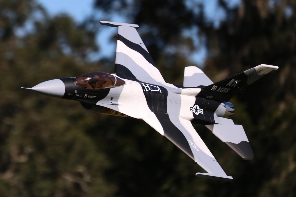 Freewing F-16 Falcon V3 Arctic Camo 70mm EDF Jet - ARF PLUS