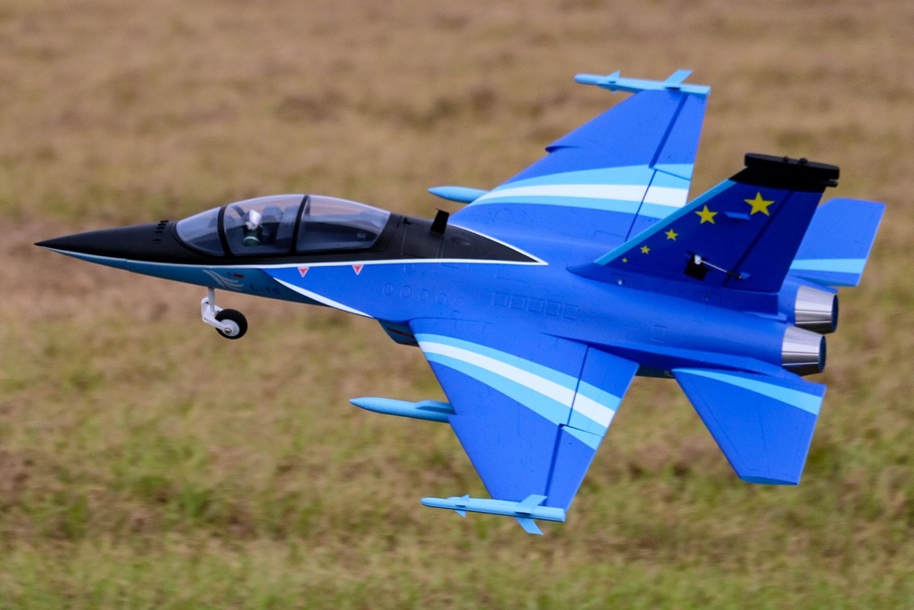 Freewing L-15 JL-10 Falcon 4S 64mm EDF Jet - PNP