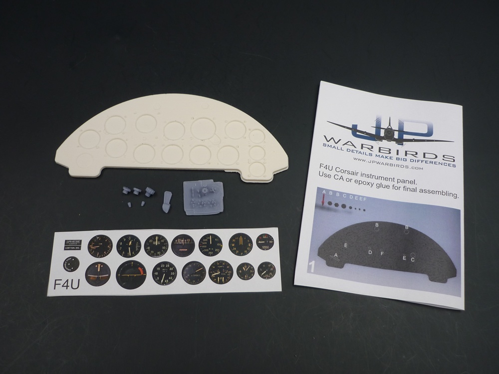 Instrumentenbrett Corsair 1/5