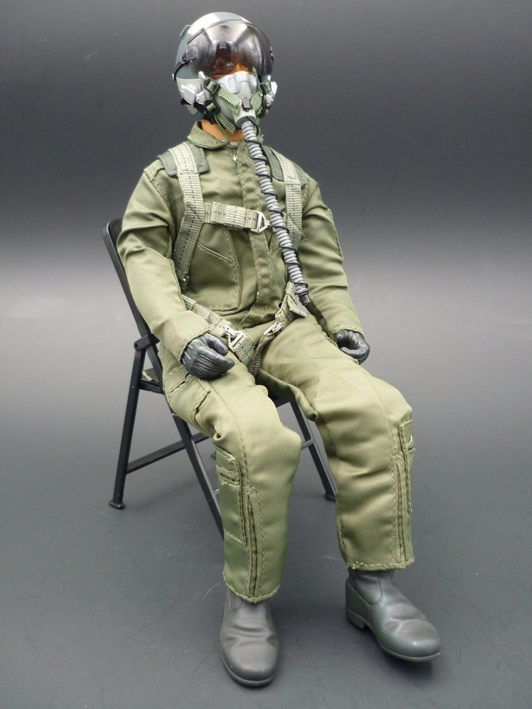 Scale-Pilot Modern Jet grün 1:5/1:6