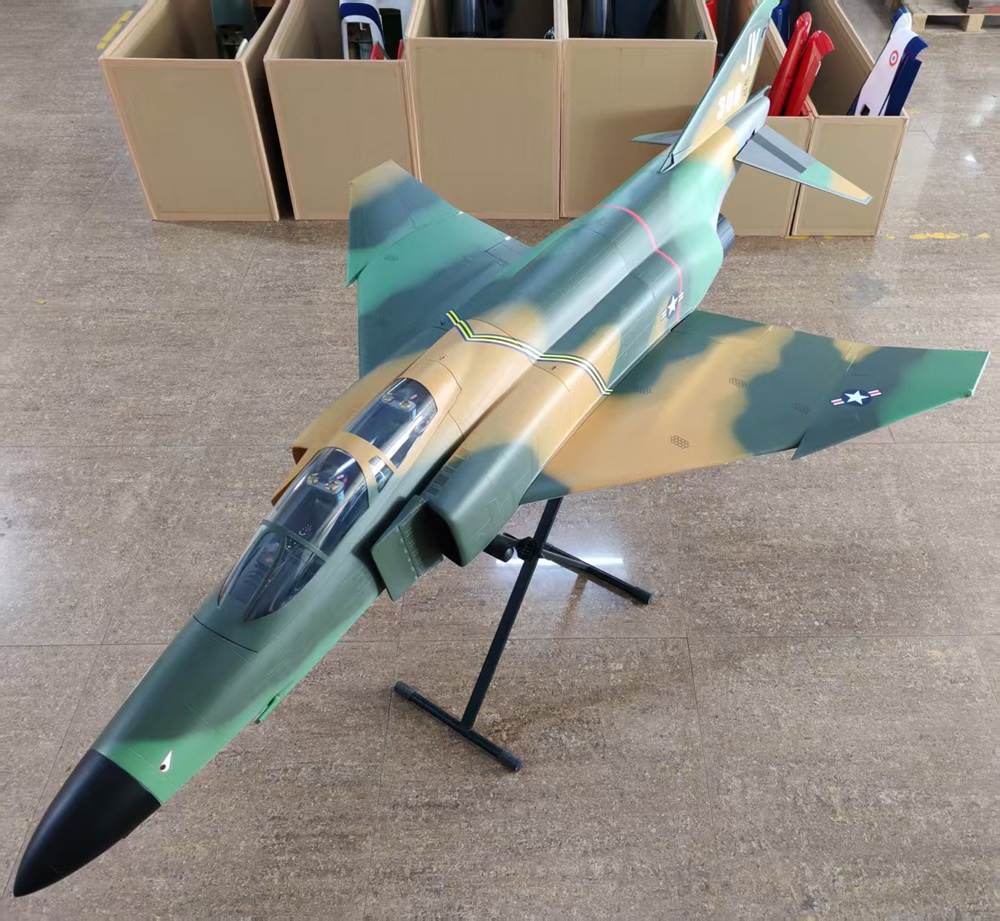 TopRC F4 Phantom-E grün Camo 100" ARF
