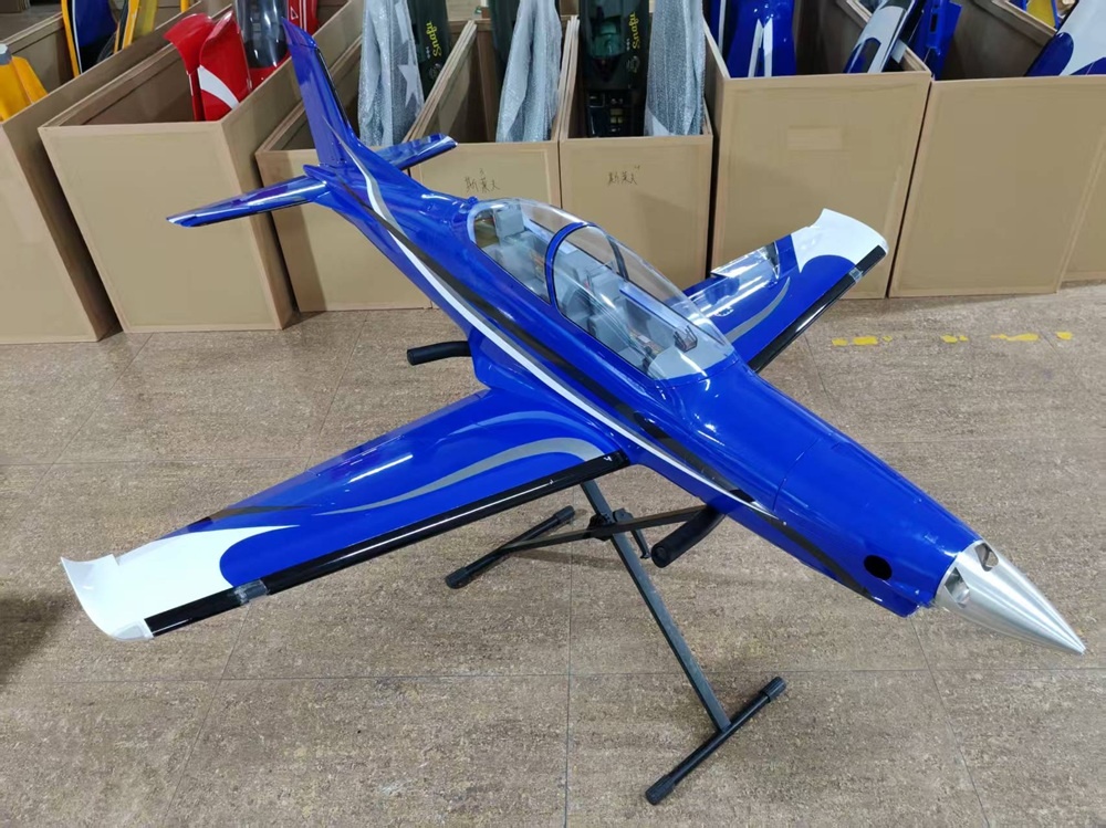 TopRC Pilatus PC21 82" Scale-Turboprop Blau-Grau