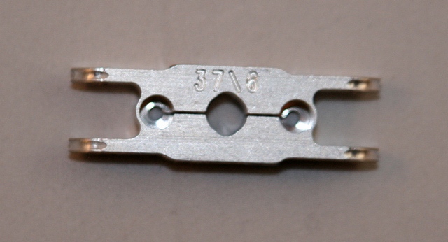 Klemm-Mittelteil  37mm, Bohrung 6mm zu HE Spinner