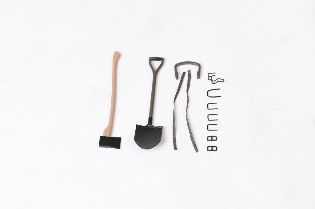 MB Scaler 1:6 - Axt + Schaufel Scale Set