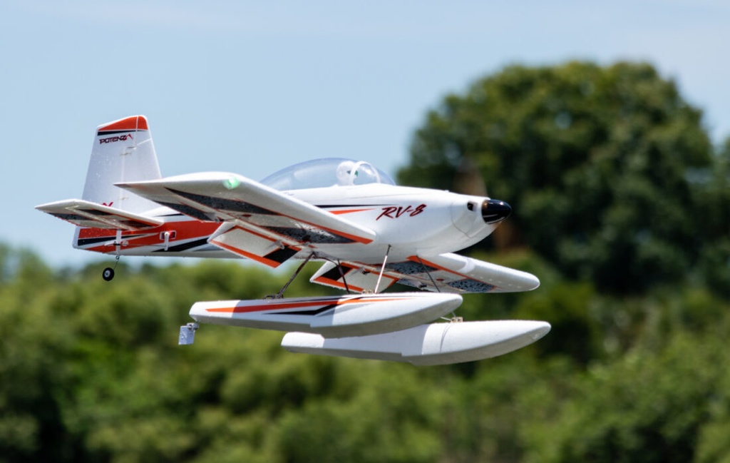 Flex Innovations RV-8 10E FLOAT SET W/STRUTS & LEDS green