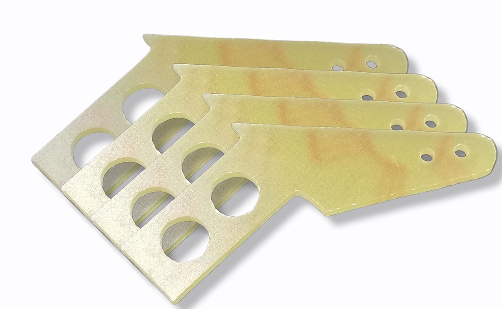 1,5mm GFK Ruderhorn  - 42mm lang (4 Stück)