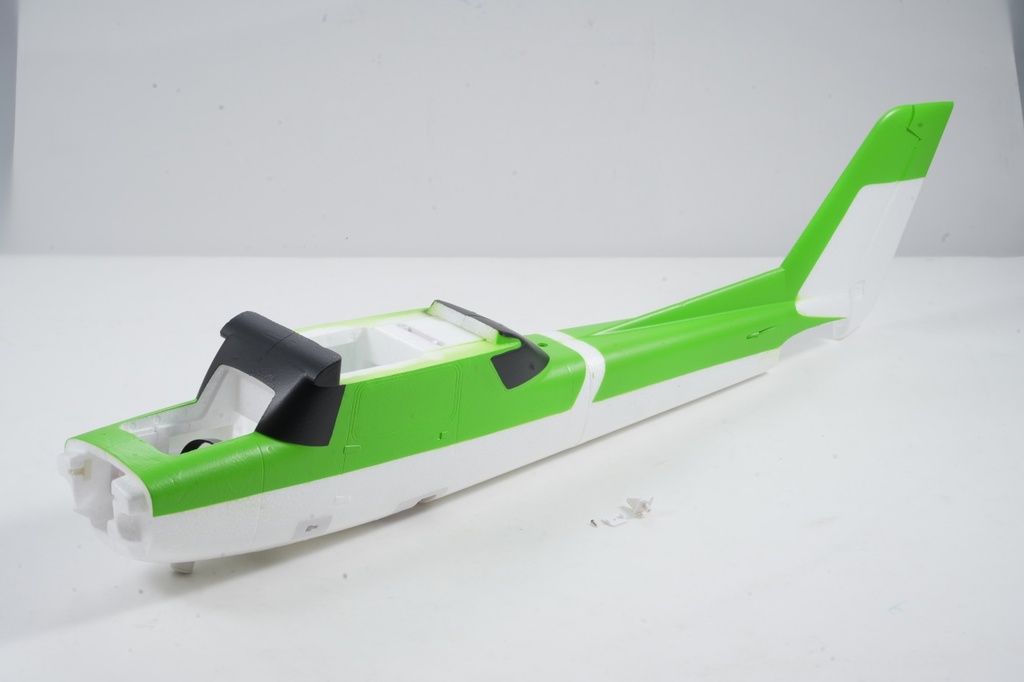 FMS 122 Ranger - Rumpf grün