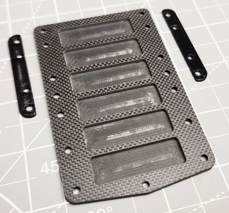 2,5mm Carbon Akku-Platte mit 1,5 mm Gewicht-Spacern