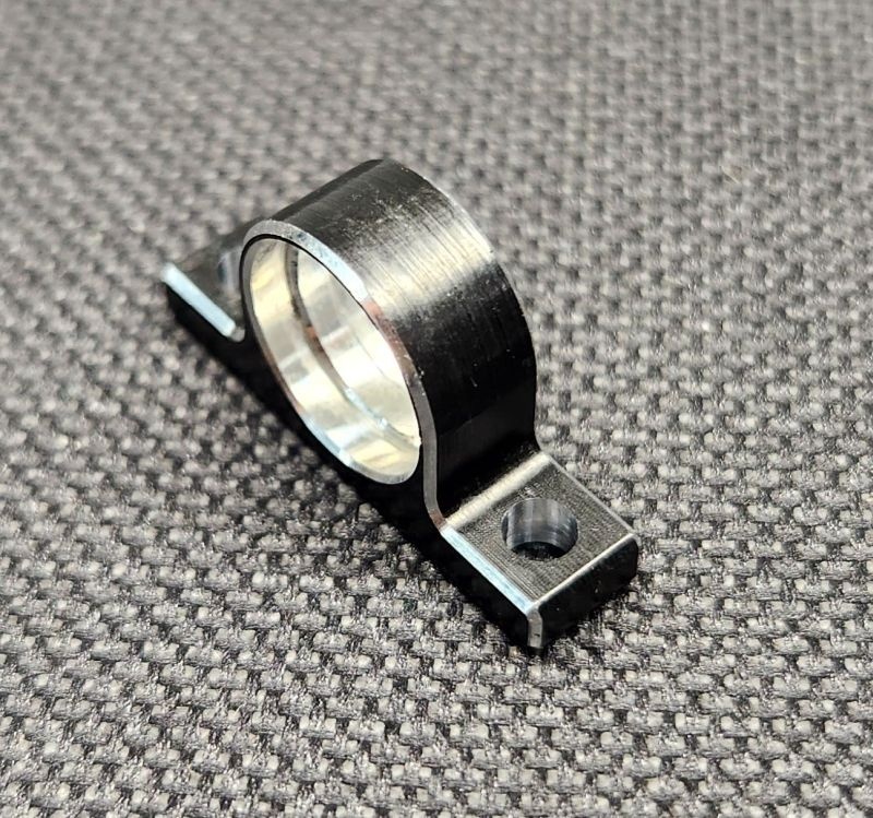 Lagerträger zu Motor-Bulkhead links
