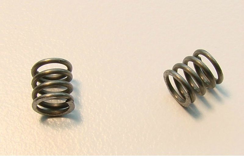 1:10 Vorderachs-Feder 8x.55mm