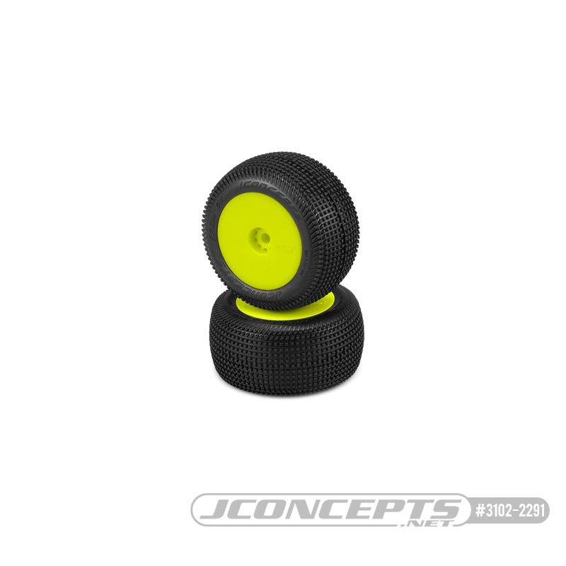 Sprinter Reifen supersoft/grün auf Felgen gelb (2)